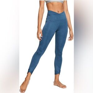 Nike - Yoga Luxe - Emerald Green (Size: Medium)